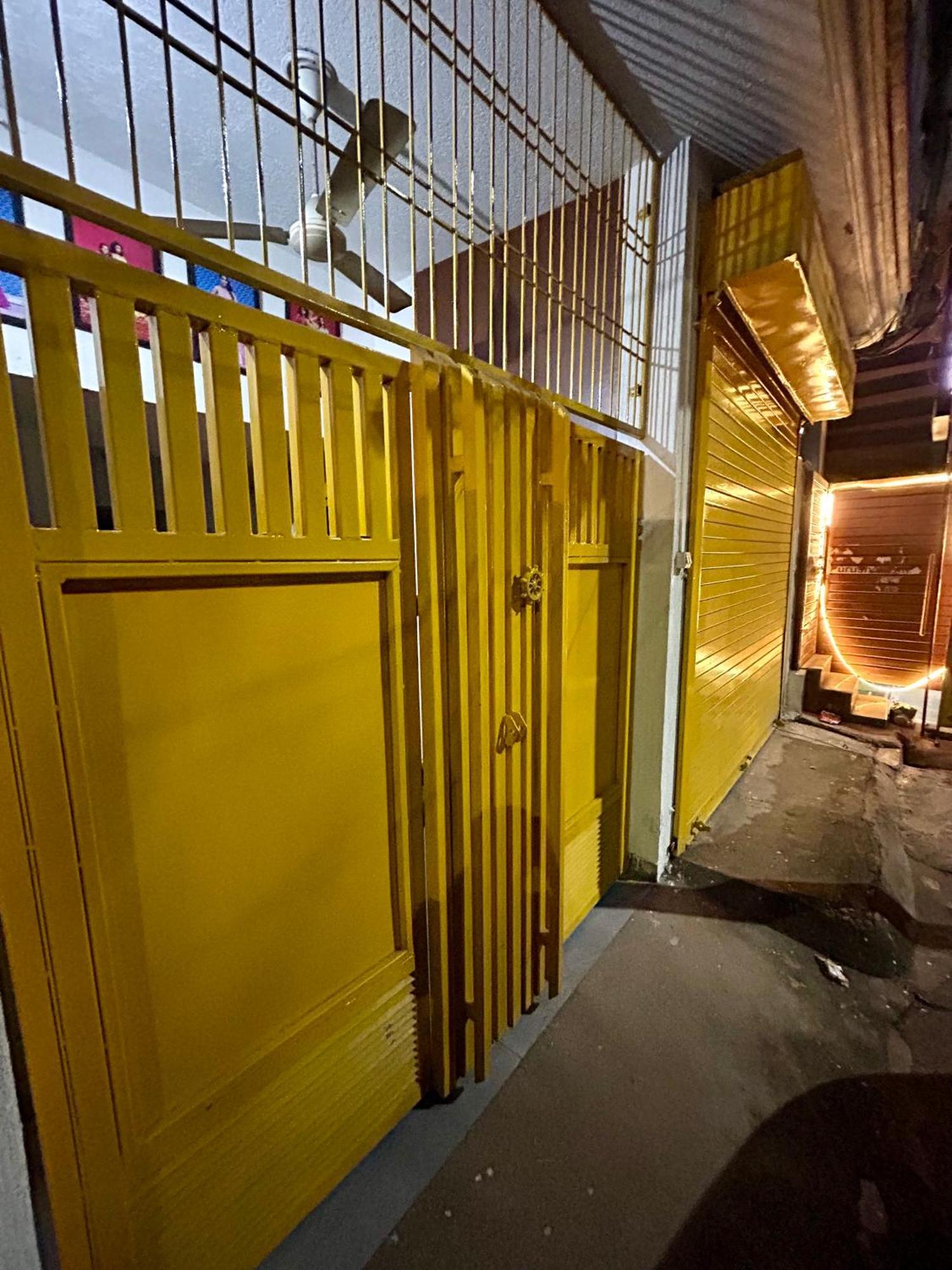 The Yellow House - Couple'S Getaway In Gomti Nagar- 1 Bhk Lucknow Dış mekan fotoğraf